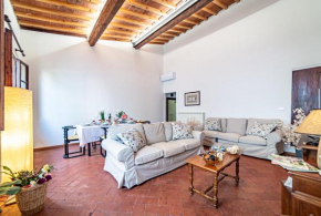 Oltrarno Apartment